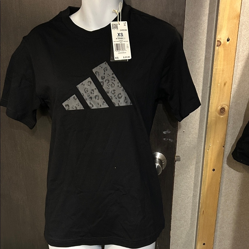 NWT Adidas Black Leopard Graphic XS Women’s Tee